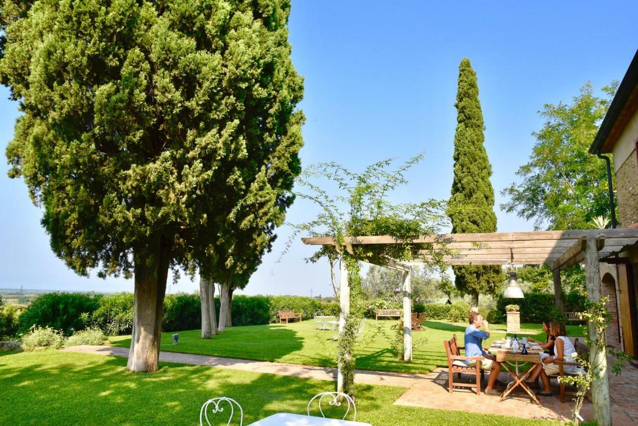 Podere Le Mezzelune Bibbona Exterior photo